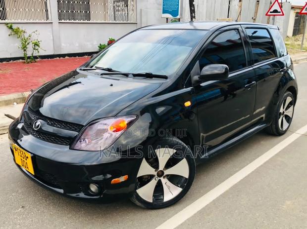 Toyota IST 2007 Black