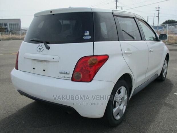 Toyota IST 2003 White