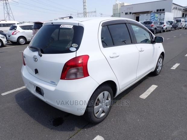 Toyota Vitz 2006 White
