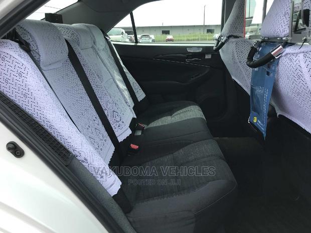 Toyota Crown Majesta 2015 Pearl