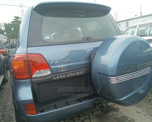 Toyota Land Cruiser 2010 Gray