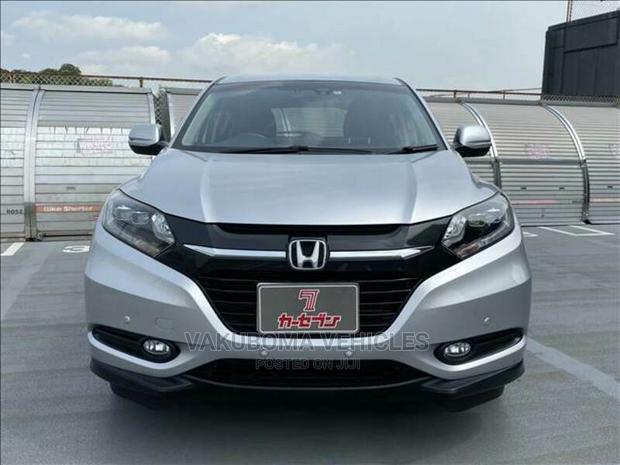 Honda Vezel 2014 Silver