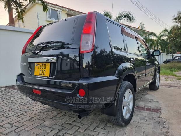 Nissan X-Trail 2.0 2007 Black