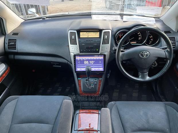 Toyota Harrier 2005 Silver