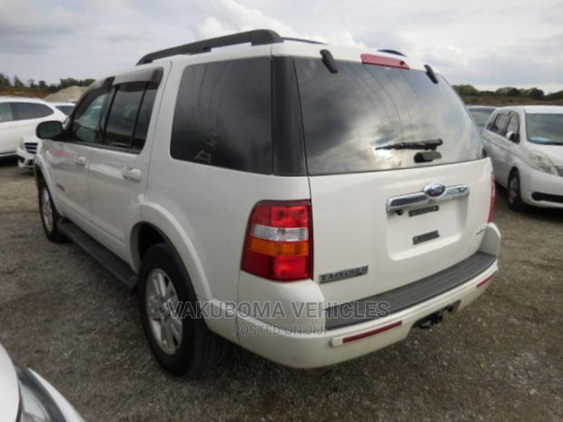 Ford Explorer 2009 Pearl