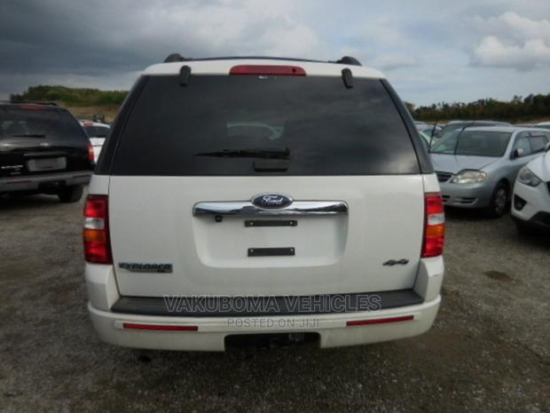 Ford Explorer 2009 Pearl