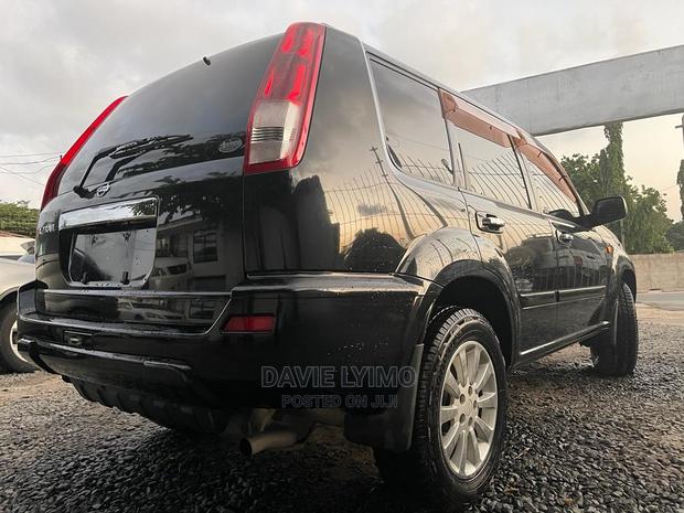 Nissan X-Trail 2003 Black