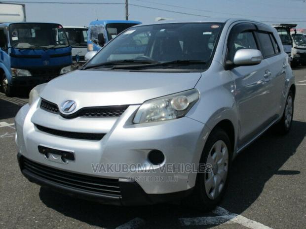 Toyota IST 2009 Silver