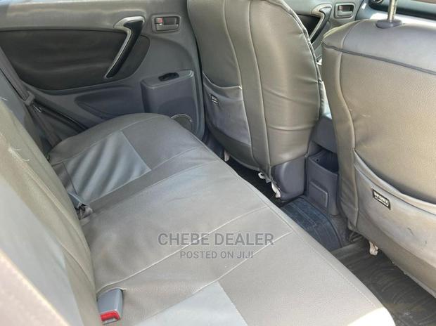 Toyota RAV4 1.8 2005 Silver