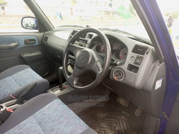 Toyota RAV4 1999 Blue