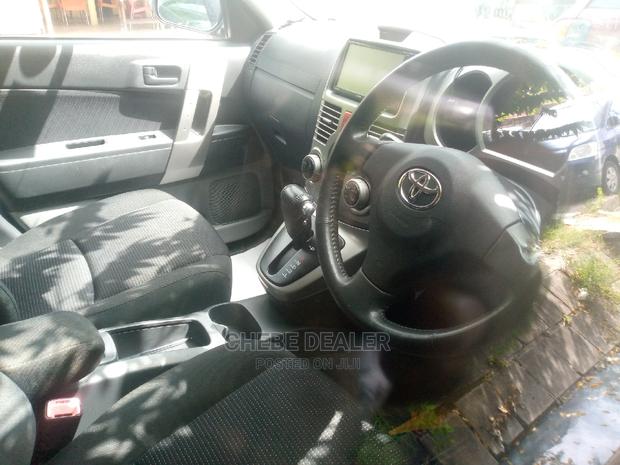 Toyota Rush 1.5 AWD 2006 Gray