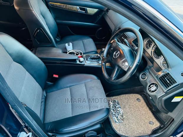 Mercedes-Benz C-Class 2008