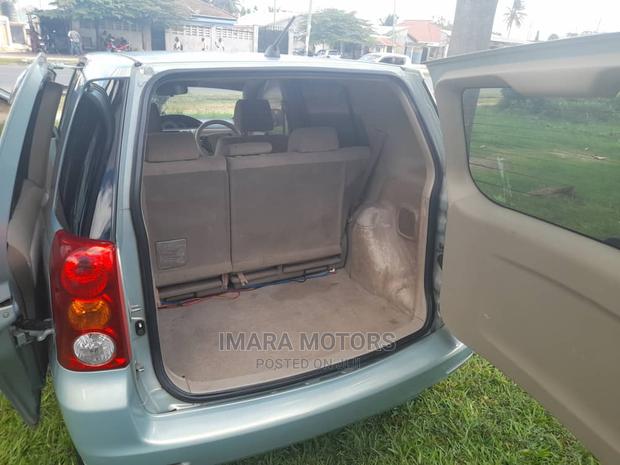 Toyota Raum 2004 Blue