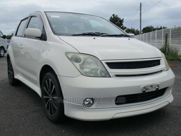 Toyota IST 2005 White