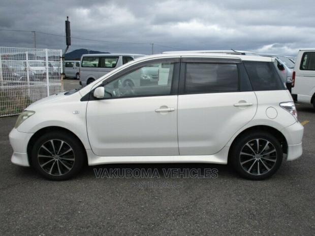 Toyota IST 2005 White