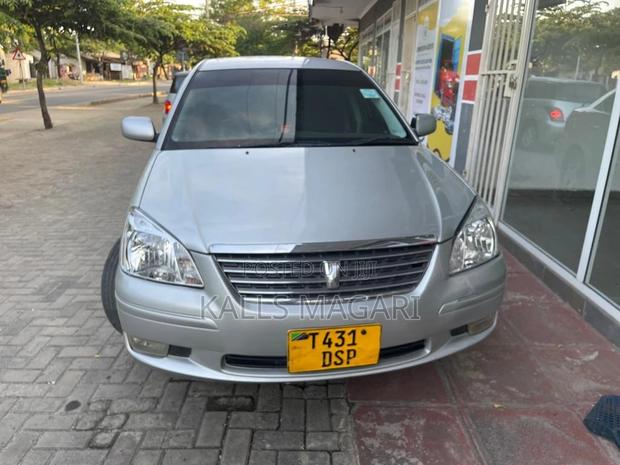 Toyota Premio 2002 Silver