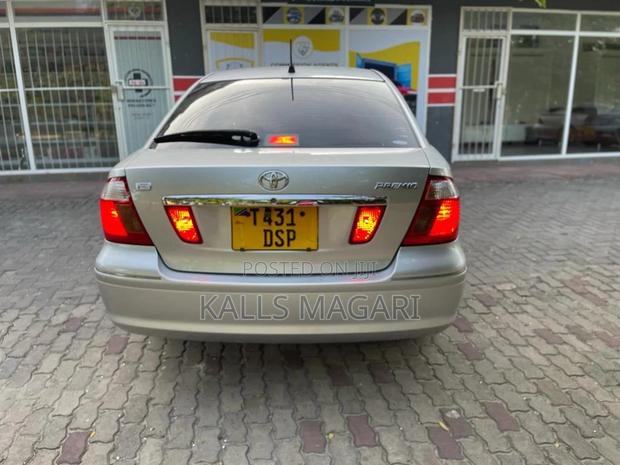 Toyota Premio 2002 Silver