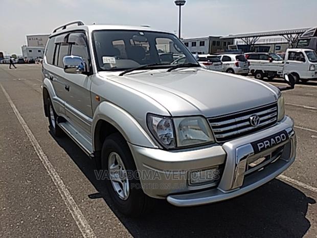 Toyota Land Cruiser Prado 2001 Silver