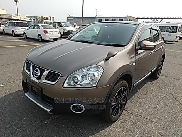 Nissan Dualis 2013 Brown