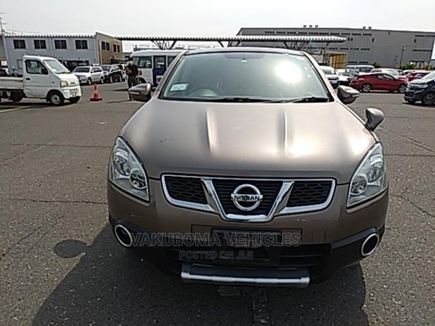Nissan Dualis 2013 Brown