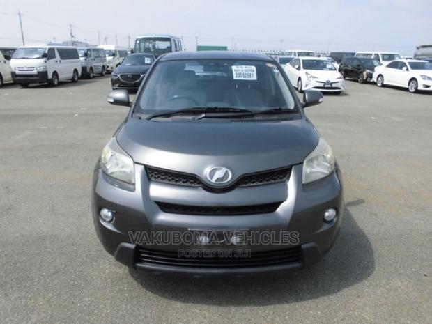 Toyota IST 2008 Gray
