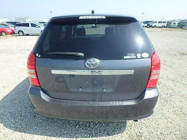 Toyota Wish 2004 Gray