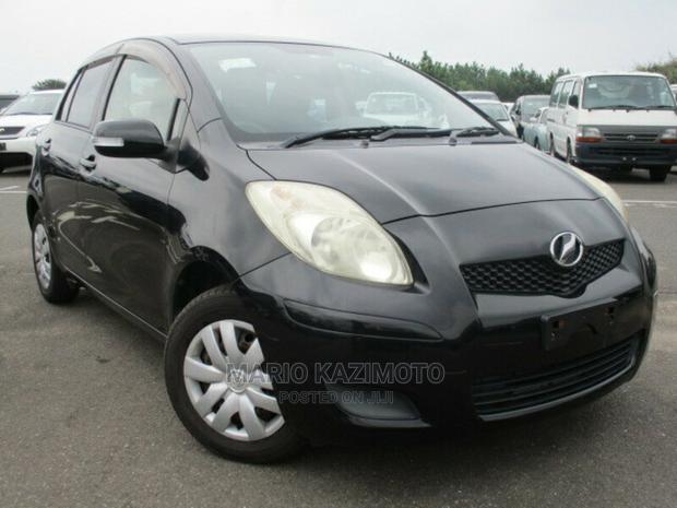 Toyota Vitz 1.3 FWD 5dr 2010 Black