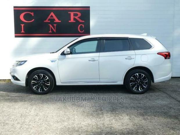 Mitsubishi Outlander 2015 Pearl