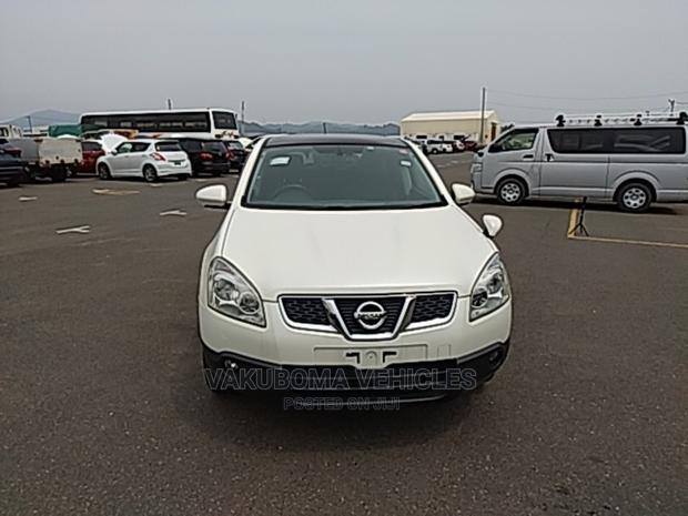 Nissan Dualis 2013 Pearl