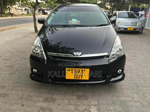 Toyota IST 2005 Black