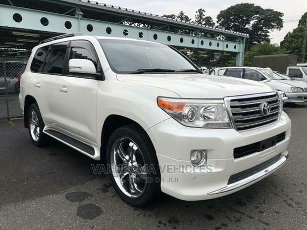Toyota Land Cruiser 2014 Pearl