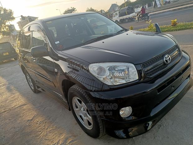Toyota RAV4 2004 Black