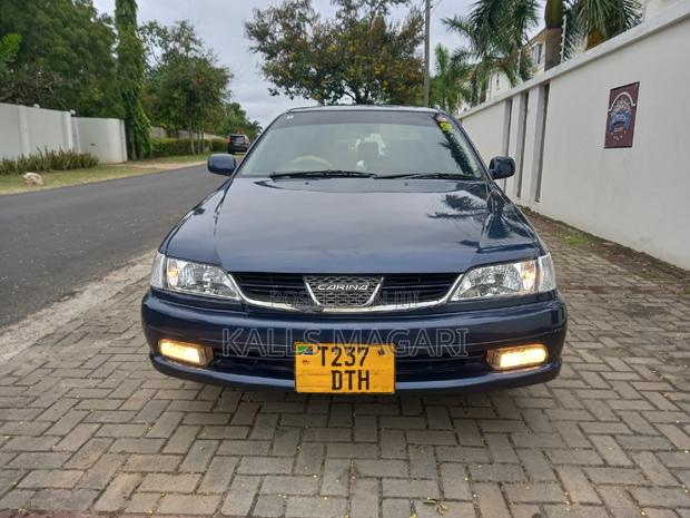Toyota Carina 2000 Blue