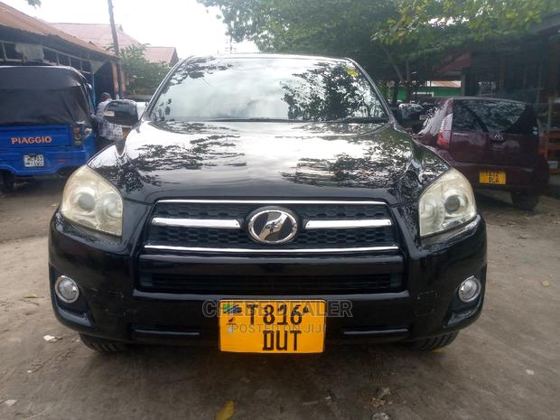 Toyota RAV4 2.5 2011 Black