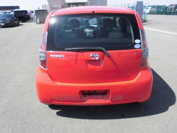 Toyota Passo 2005 Red