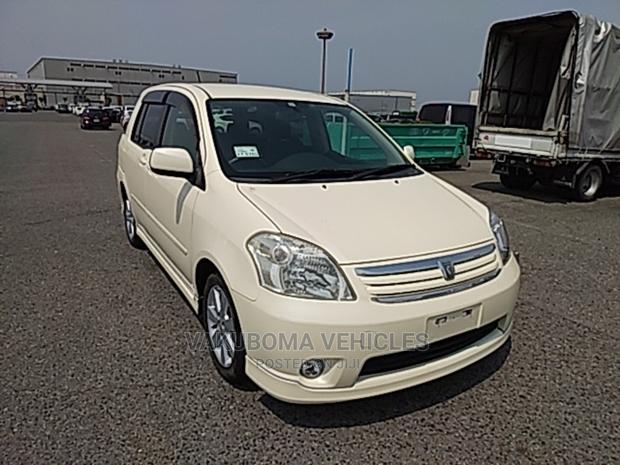 Toyota Raum 2003 Pearl