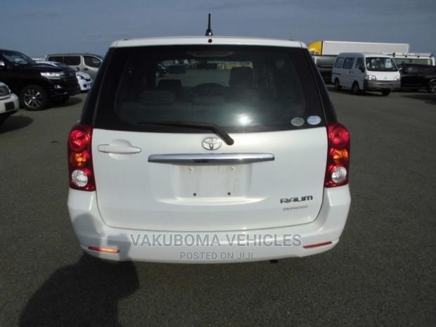 Toyota Raum 2004 White