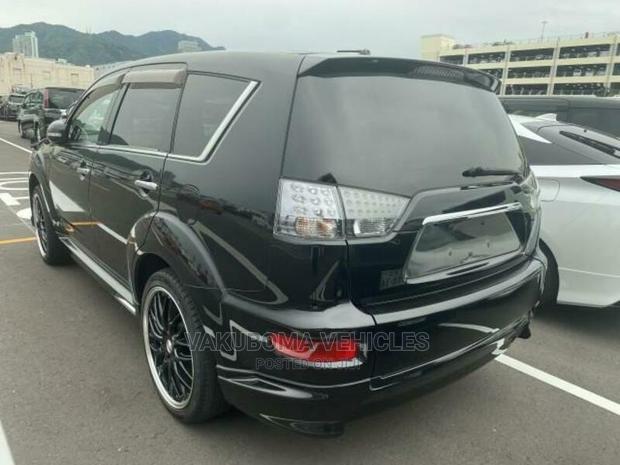 Mitsubishi Outlander 2010 Black