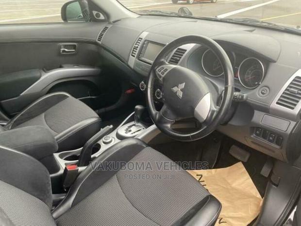 Mitsubishi Outlander 2010 Black