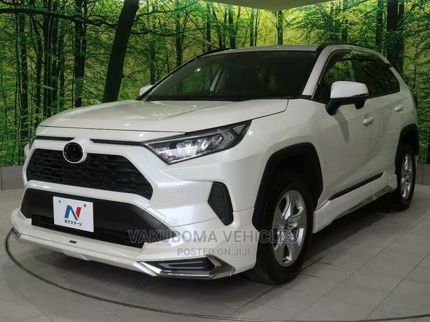 Toyota RAV4 2019 White