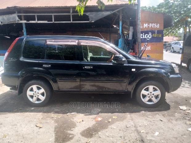Nissan X-Trail 2.0 2006 Black