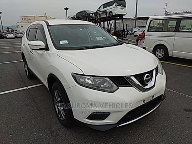 Nissan X-Trail 2015 White