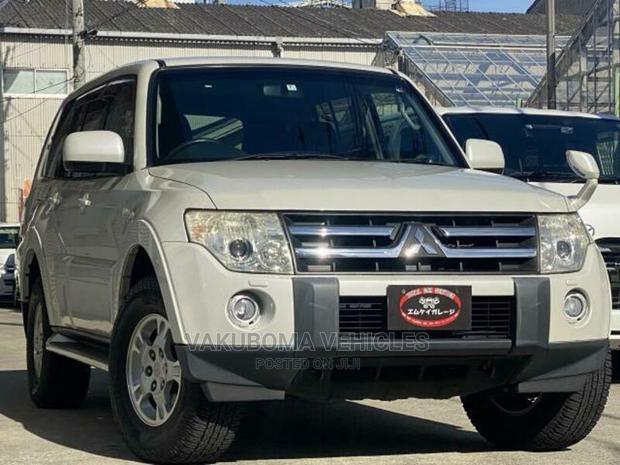 Mitsubishi Pajero 2008 Pearl
