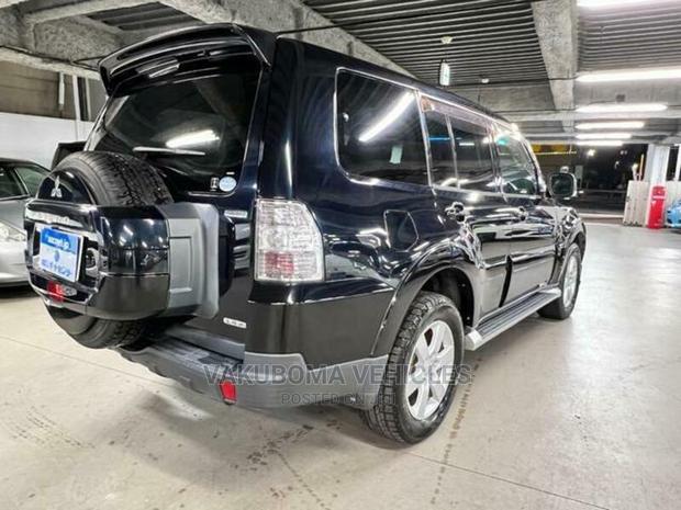 Mitsubishi Pajero 2007 Black