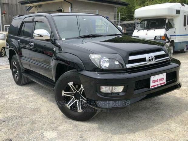 Toyota Hilux Surf 2004 Black