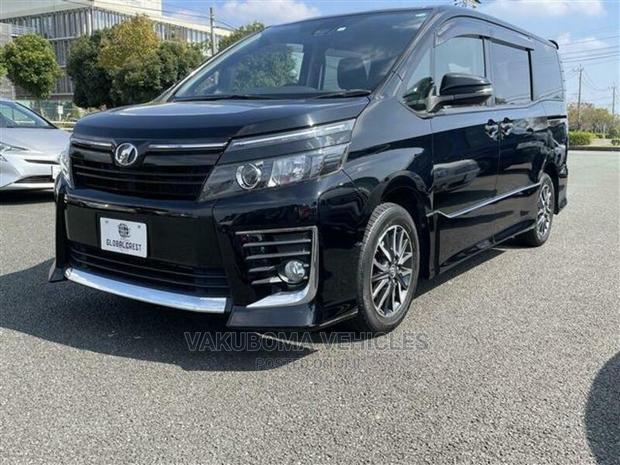 Toyota Voxy 2016 Black