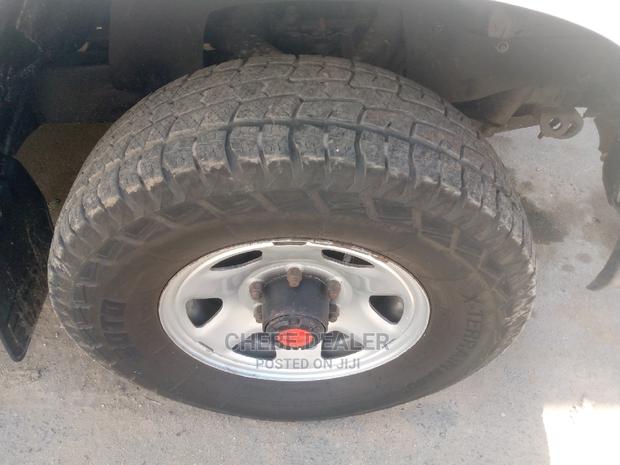 Toyota Hilux 2004 White