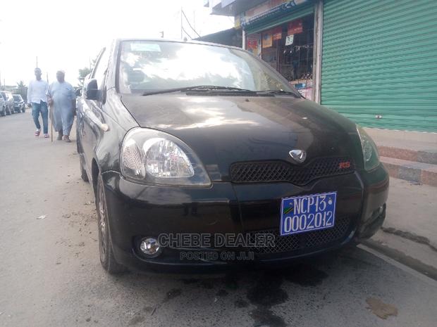 Toyota Vitz 1.3 AWD 3dr 2005 Black