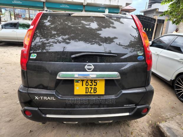 Nissan X-Trail 2010 Black
