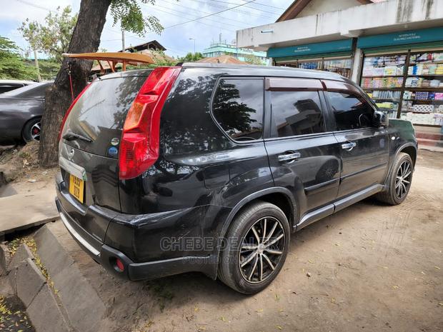 Nissan X-Trail 2010 Black
